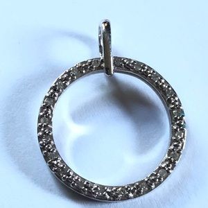 Diamond white gold 10k circle pendant necklace